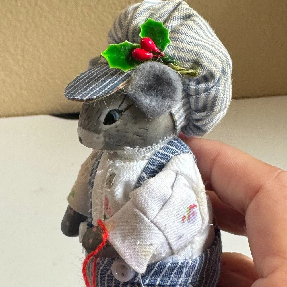 Vintage Christmas Mouse Figurines Set of 2 Festive Grey Mice Holiday Decor 4in